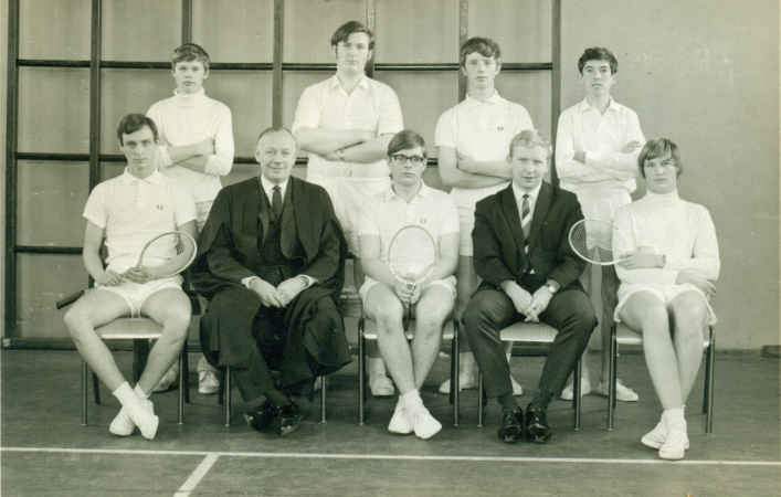 1968-School-Badminton-Team